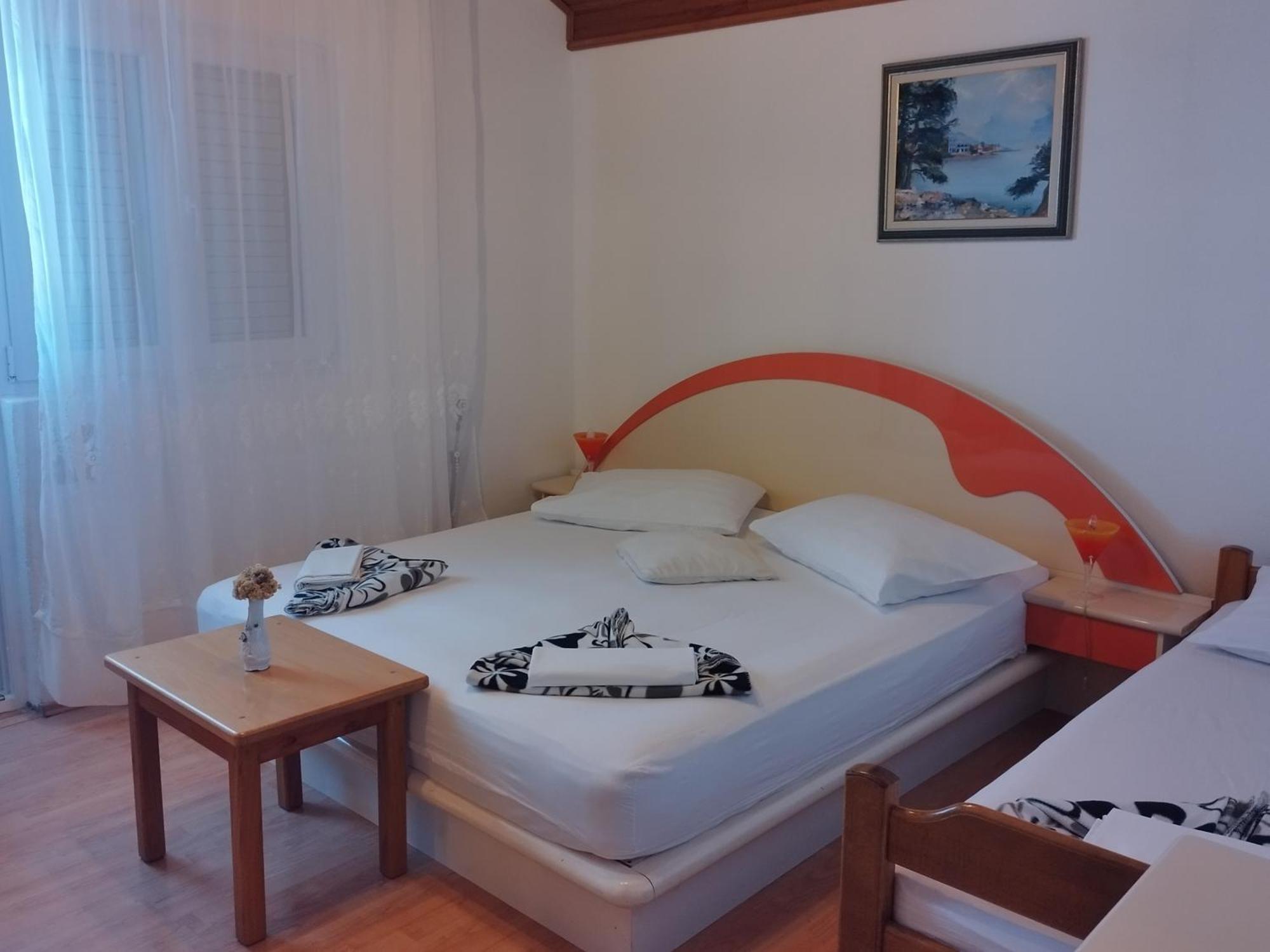 Apartmans Martha Karlobag Phòng bức ảnh